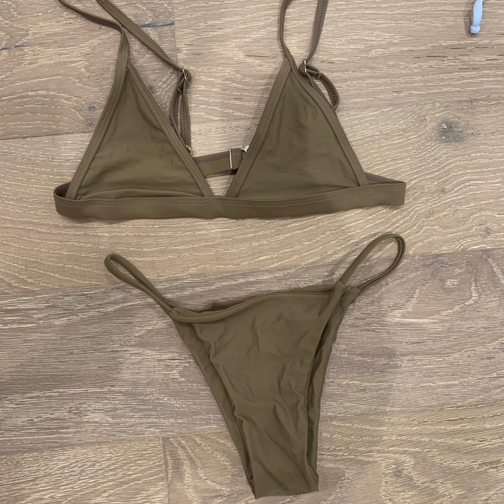 Brown / Tan cheeky bikini